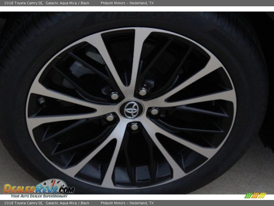 2018 Toyota Camry SE Galactic Aqua Mica / Black Photo #9
