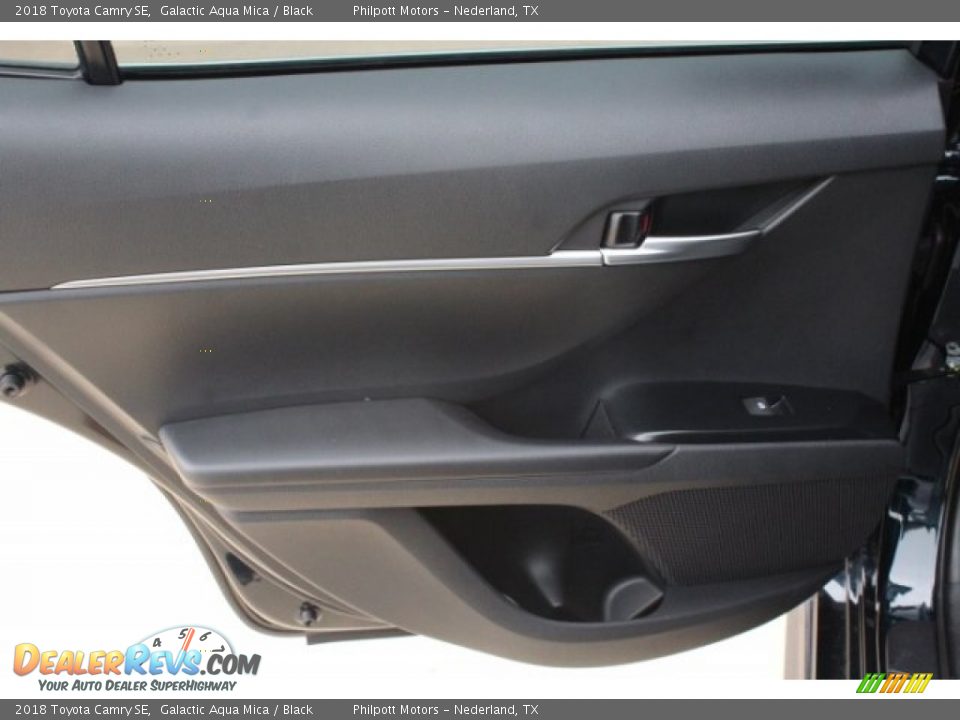 2018 Toyota Camry SE Galactic Aqua Mica / Black Photo #22