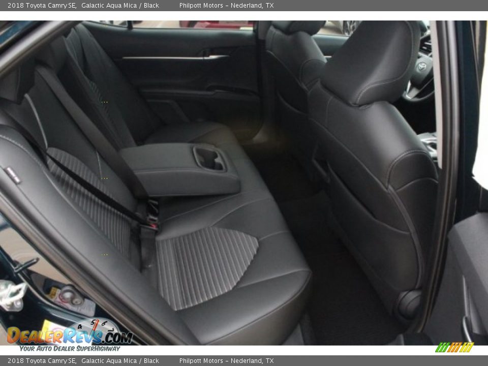 2018 Toyota Camry SE Galactic Aqua Mica / Black Photo #28