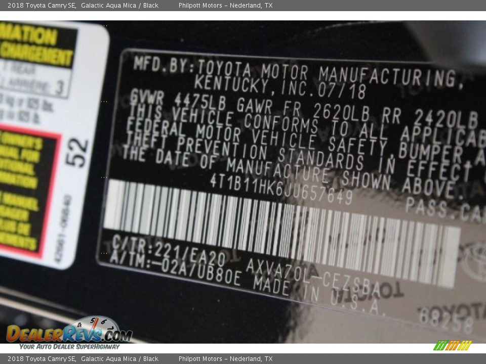 2018 Toyota Camry SE Galactic Aqua Mica / Black Photo #33