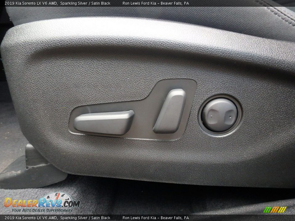 2019 Kia Sorento LX V6 AWD Sparkling Silver / Satin Black Photo #15