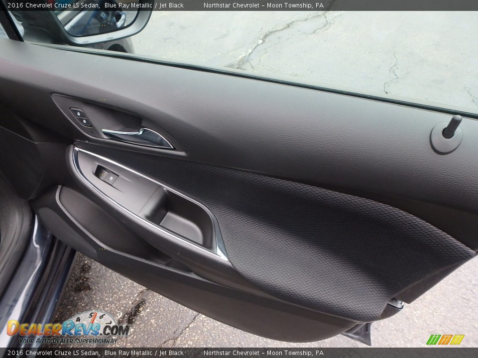 2016 Chevrolet Cruze LS Sedan Blue Ray Metallic / Jet Black Photo #16