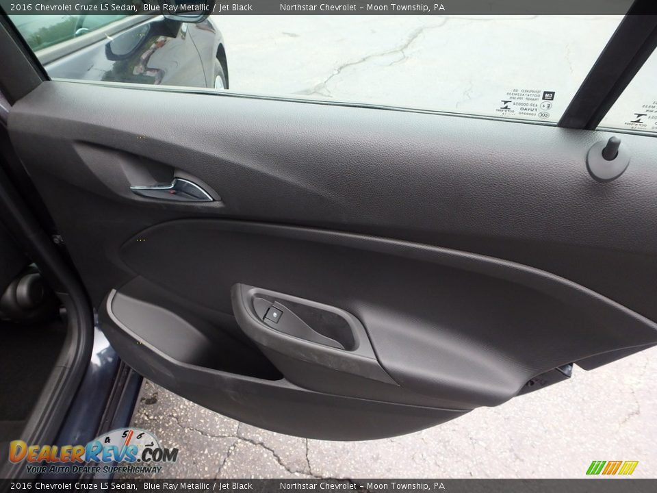 2016 Chevrolet Cruze LS Sedan Blue Ray Metallic / Jet Black Photo #18