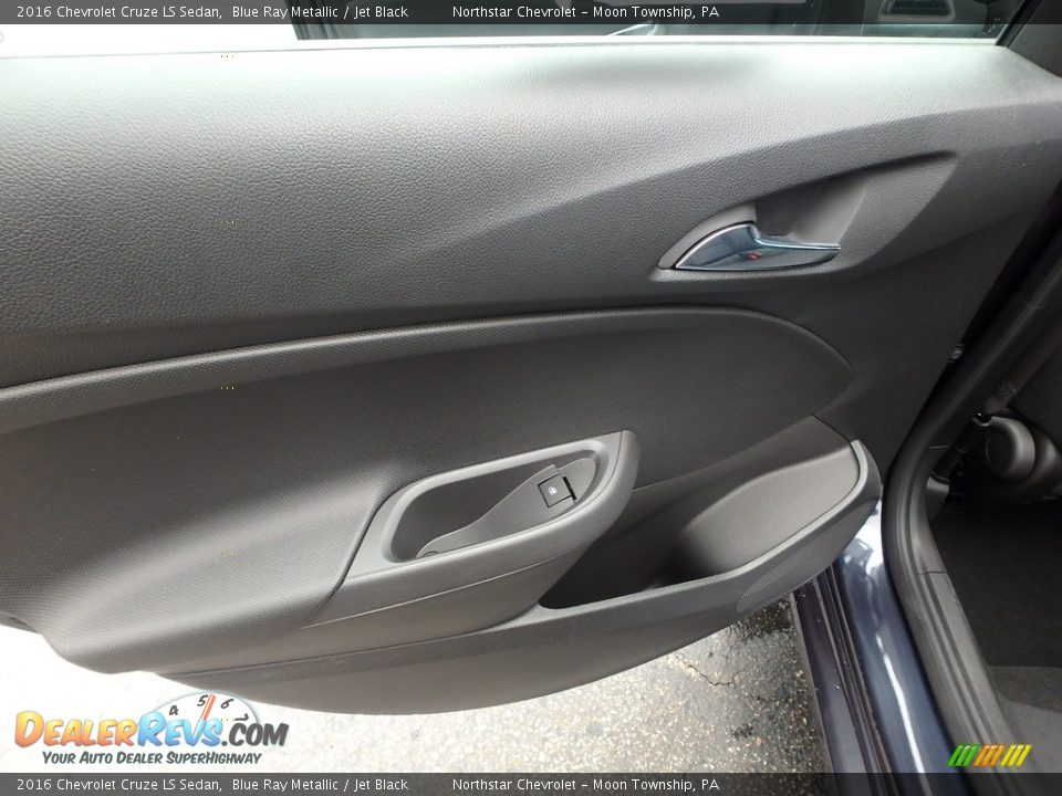 2016 Chevrolet Cruze LS Sedan Blue Ray Metallic / Jet Black Photo #22