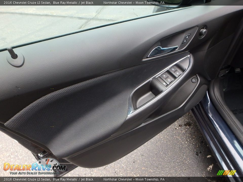 2016 Chevrolet Cruze LS Sedan Blue Ray Metallic / Jet Black Photo #23