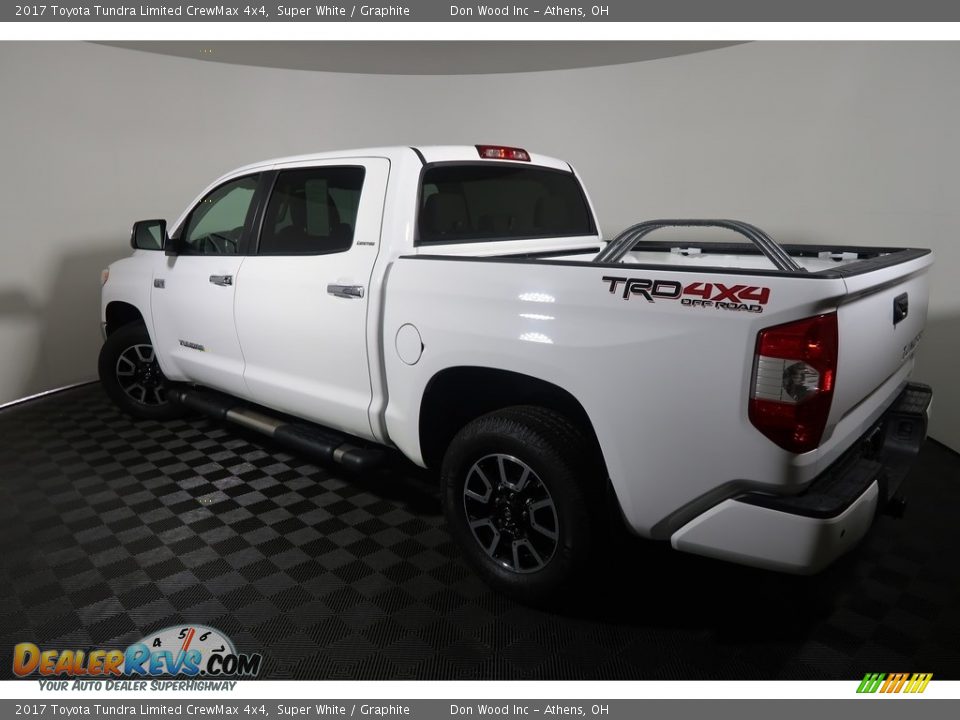 2017 Toyota Tundra Limited CrewMax 4x4 Super White / Graphite Photo #12
