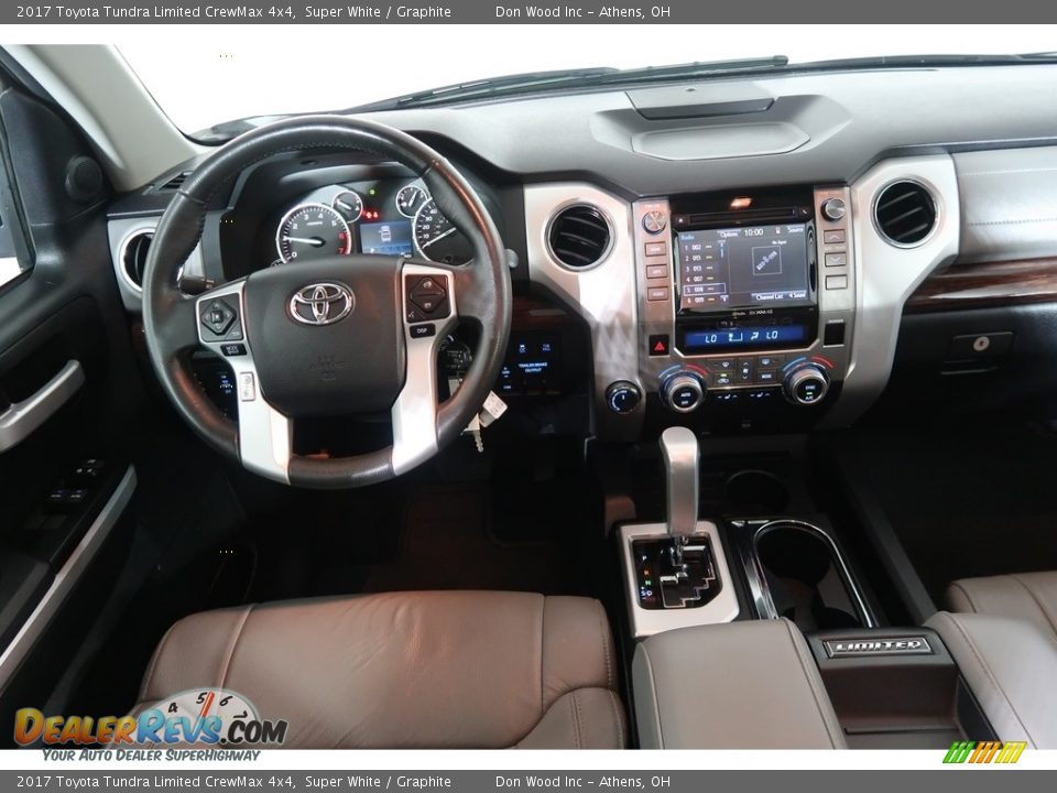 2017 Toyota Tundra Limited CrewMax 4x4 Super White / Graphite Photo #16