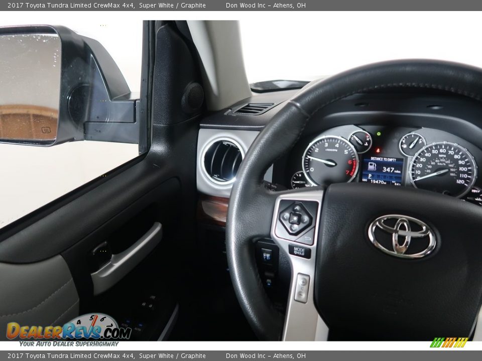 2017 Toyota Tundra Limited CrewMax 4x4 Super White / Graphite Photo #18