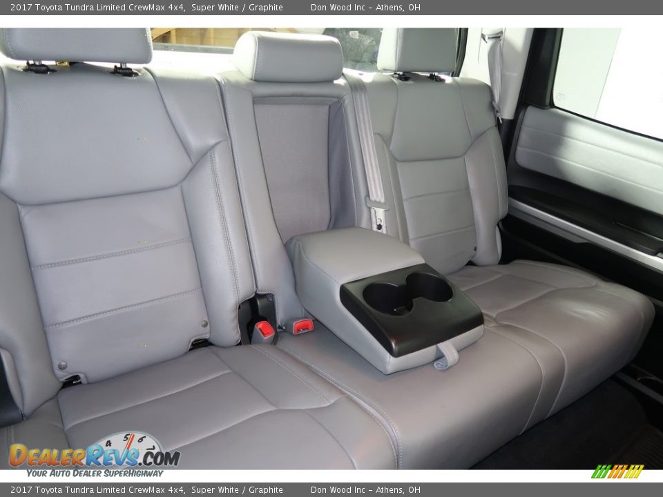 2017 Toyota Tundra Limited CrewMax 4x4 Super White / Graphite Photo #36