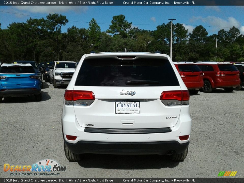 2018 Jeep Grand Cherokee Laredo Bright White / Black/Light Frost Beige Photo #4