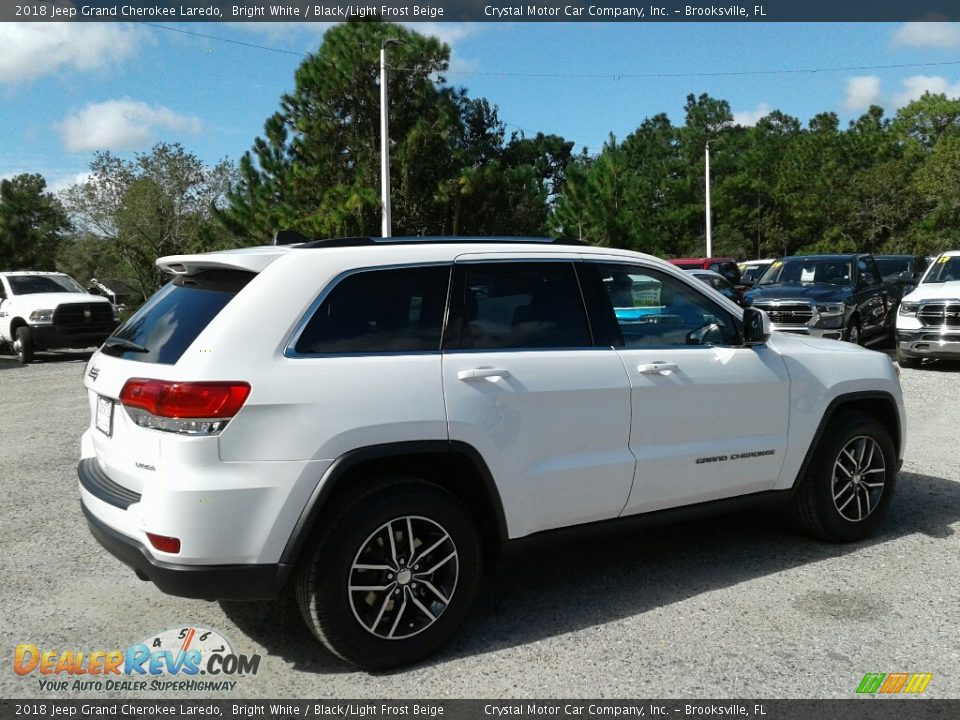 2018 Jeep Grand Cherokee Laredo Bright White / Black/Light Frost Beige Photo #5