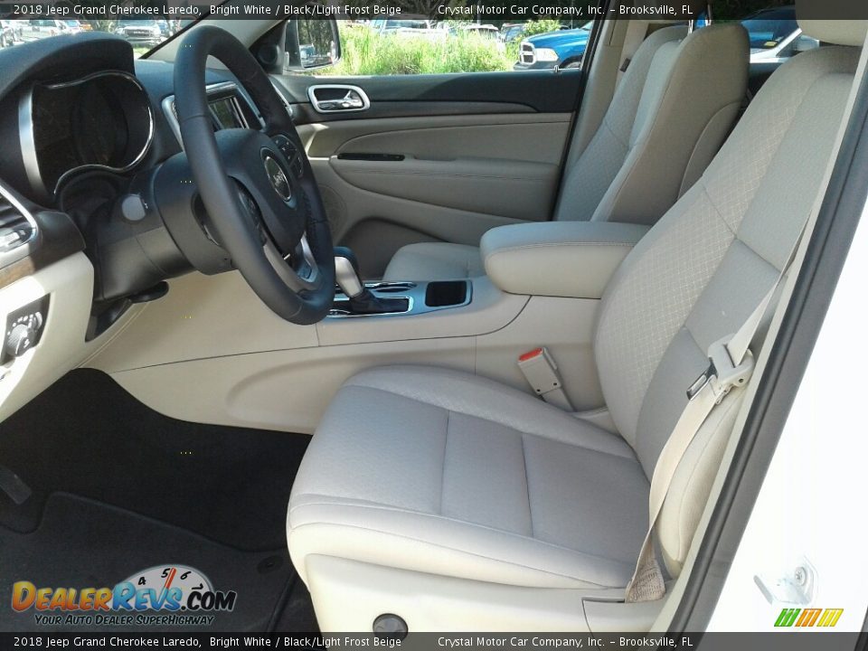 2018 Jeep Grand Cherokee Laredo Bright White / Black/Light Frost Beige Photo #9