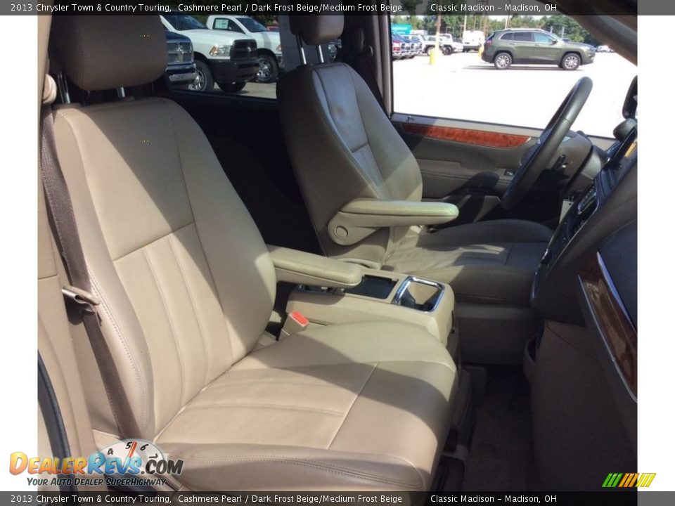 2013 Chrysler Town & Country Touring Cashmere Pearl / Dark Frost Beige/Medium Frost Beige Photo #27