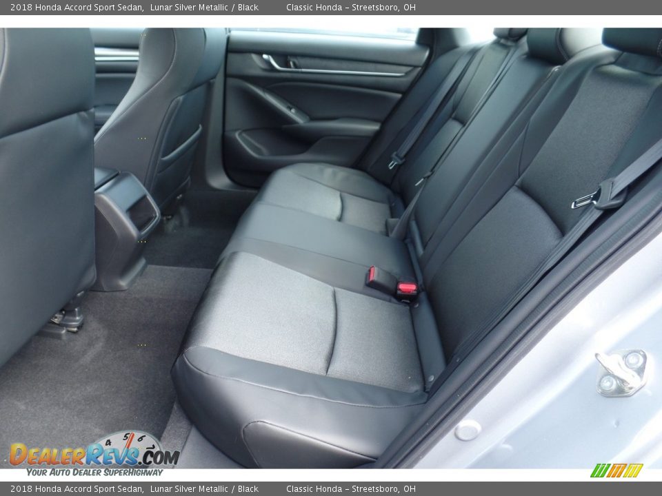 2018 Honda Accord Sport Sedan Lunar Silver Metallic / Black Photo #8