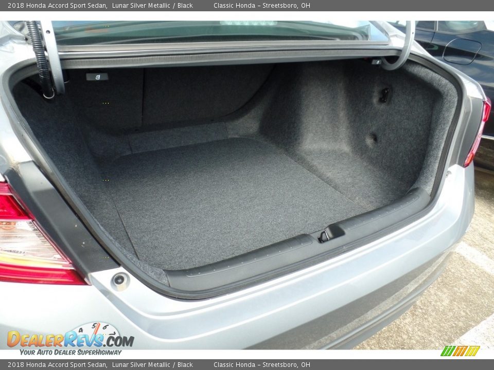 2018 Honda Accord Sport Sedan Lunar Silver Metallic / Black Photo #9