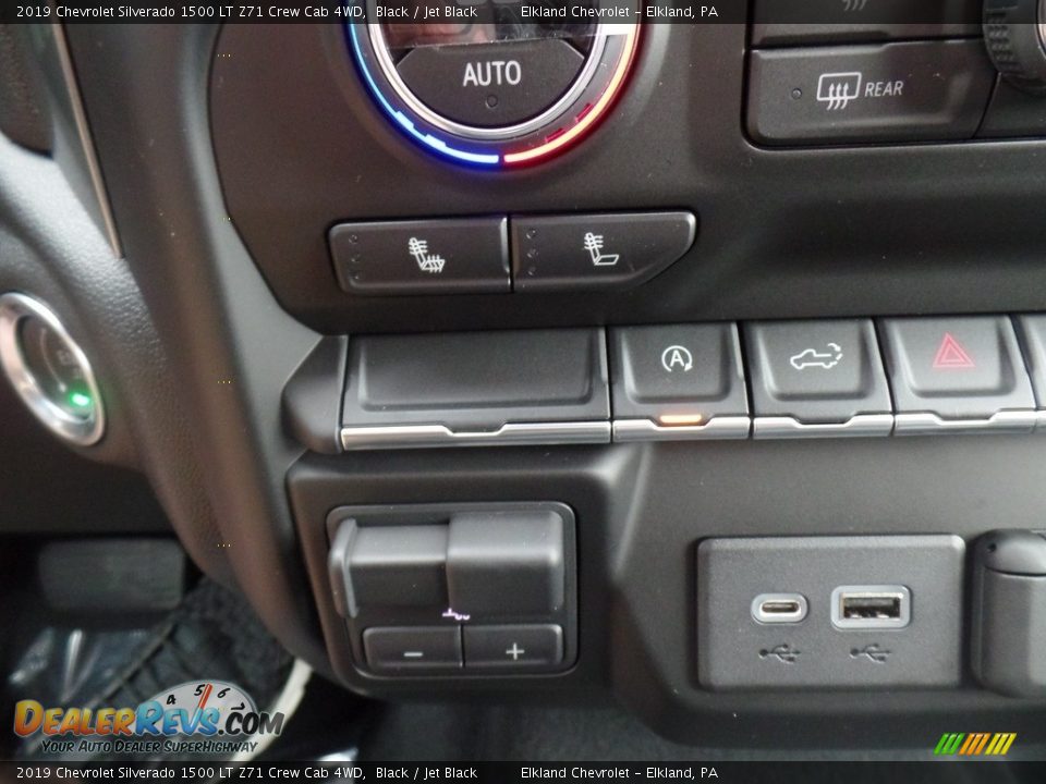 2019 Chevrolet Silverado 1500 LT Z71 Crew Cab 4WD Black / Jet Black Photo #34