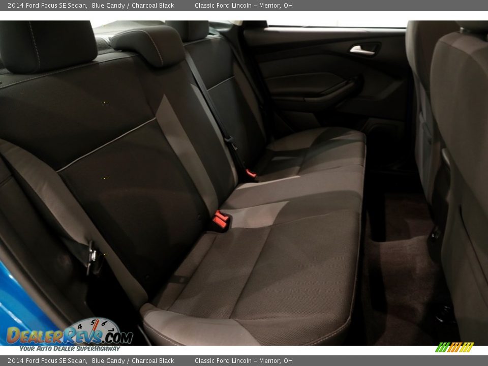 2014 Ford Focus SE Sedan Blue Candy / Charcoal Black Photo #14