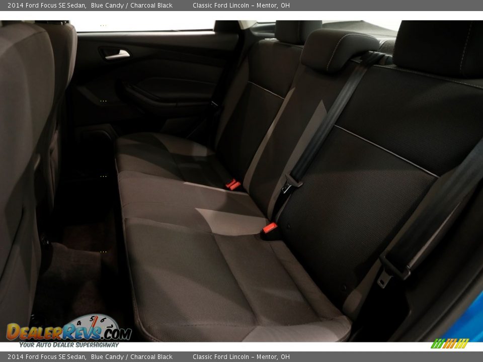 2014 Ford Focus SE Sedan Blue Candy / Charcoal Black Photo #15