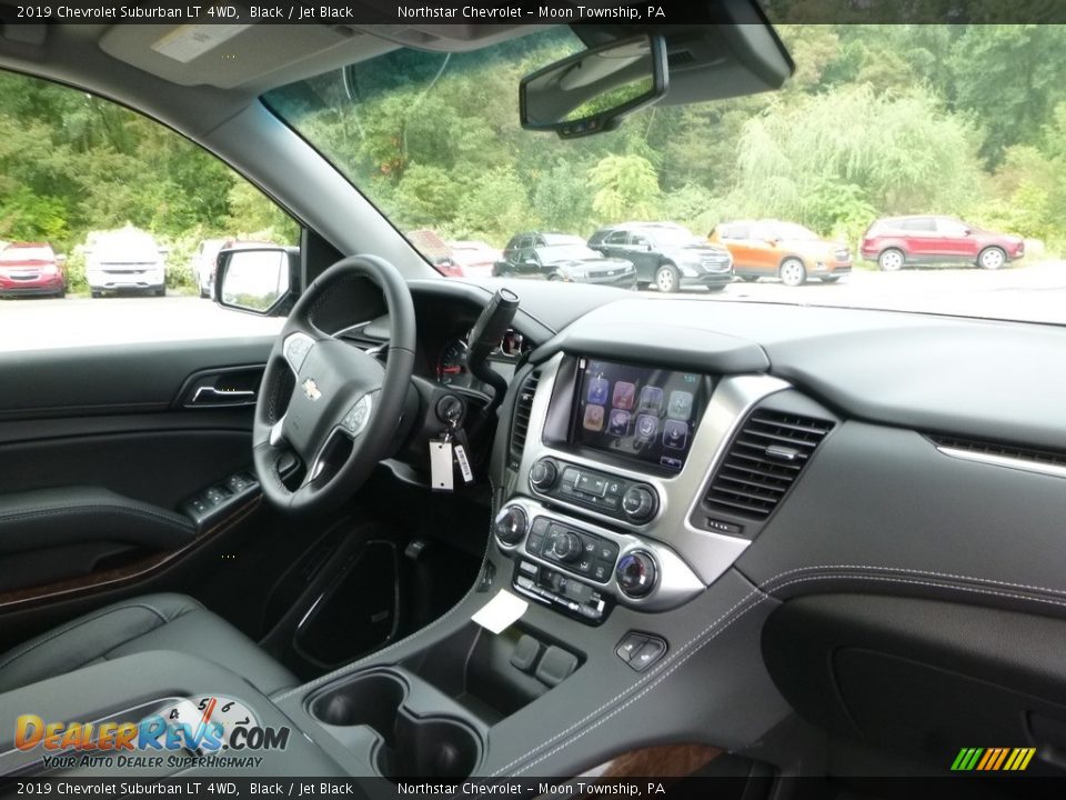 2019 Chevrolet Suburban LT 4WD Black / Jet Black Photo #11
