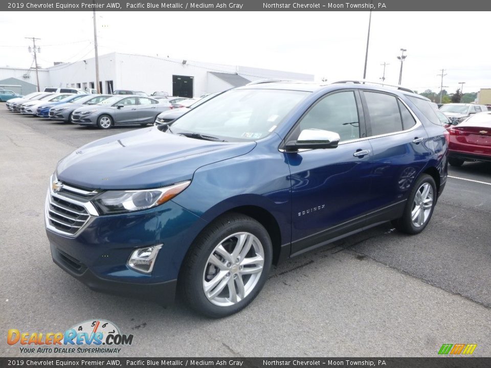 Front 3/4 View of 2019 Chevrolet Equinox Premier AWD Photo #1
