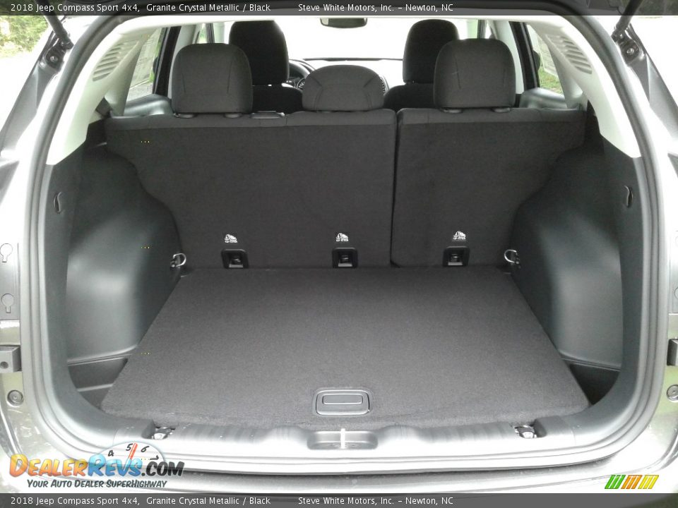 2018 Jeep Compass Sport 4x4 Granite Crystal Metallic / Black Photo #12