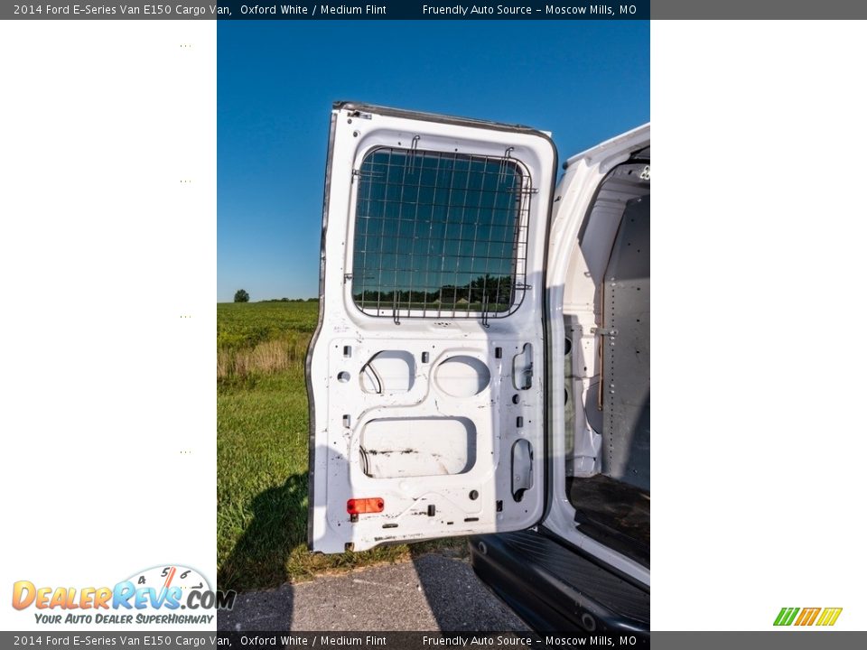 2014 Ford E-Series Van E150 Cargo Van Oxford White / Medium Flint Photo #27