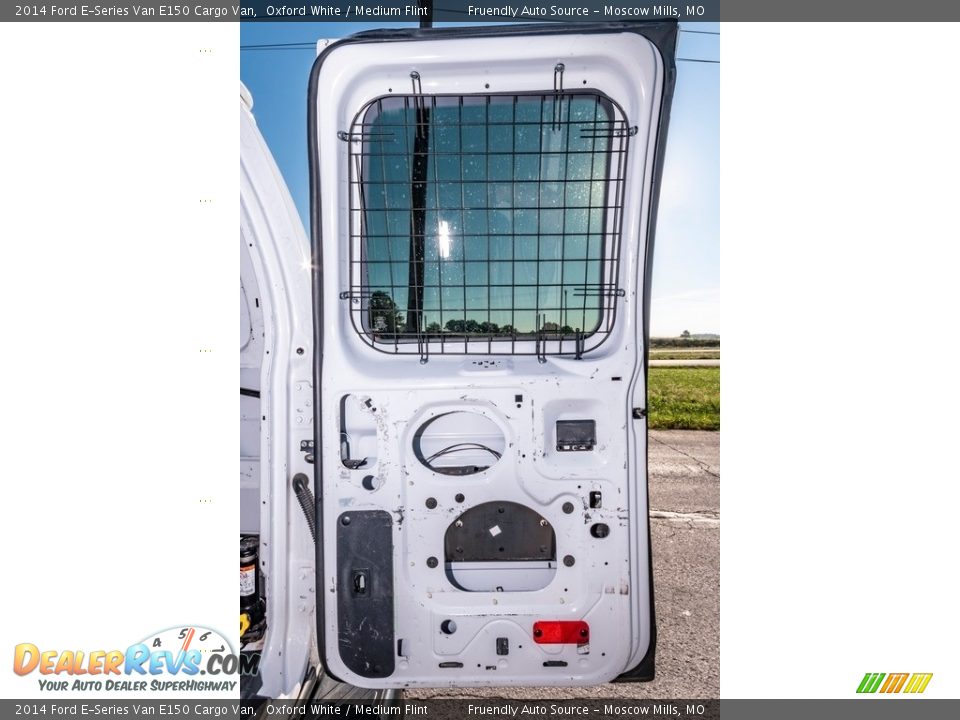 2014 Ford E-Series Van E150 Cargo Van Oxford White / Medium Flint Photo #28