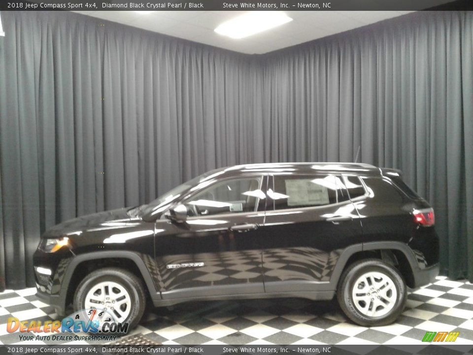 2018 Jeep Compass Sport 4x4 Diamond Black Crystal Pearl / Black Photo #1