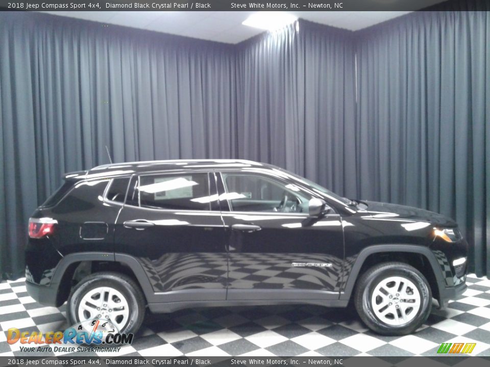 2018 Jeep Compass Sport 4x4 Diamond Black Crystal Pearl / Black Photo #5