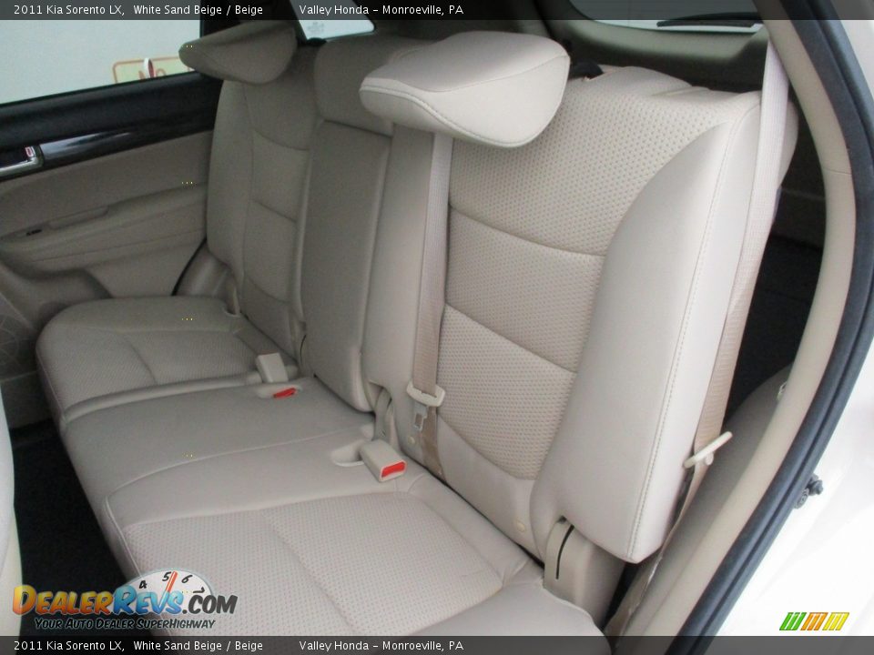 2011 Kia Sorento LX White Sand Beige / Beige Photo #12