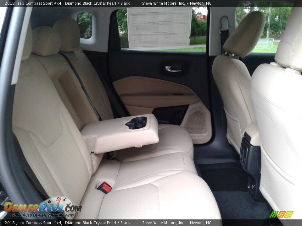 2018 Jeep Compass Sport 4x4 Diamond Black Crystal Pearl / Black Photo #13