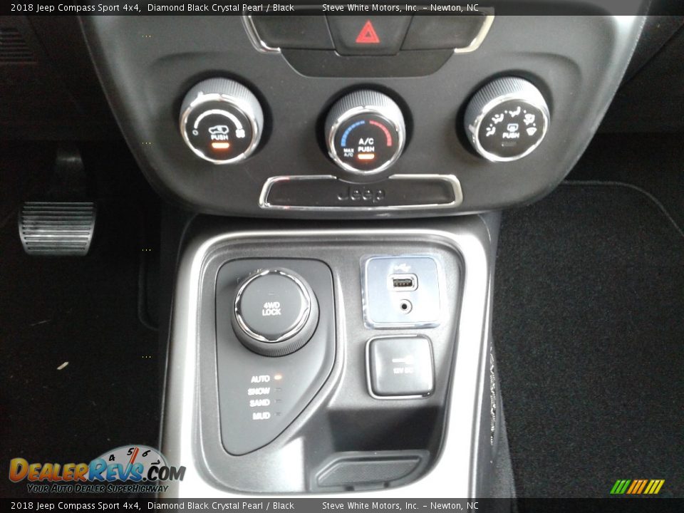 2018 Jeep Compass Sport 4x4 Diamond Black Crystal Pearl / Black Photo #22