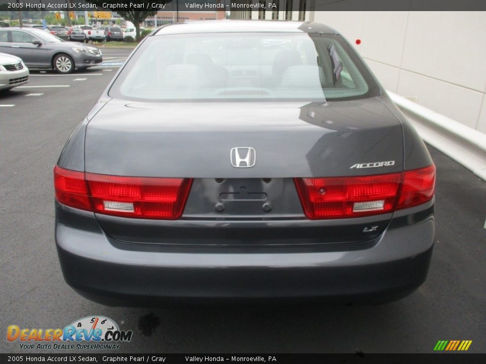 2005 Honda Accord LX Sedan Graphite Pearl / Gray Photo #4