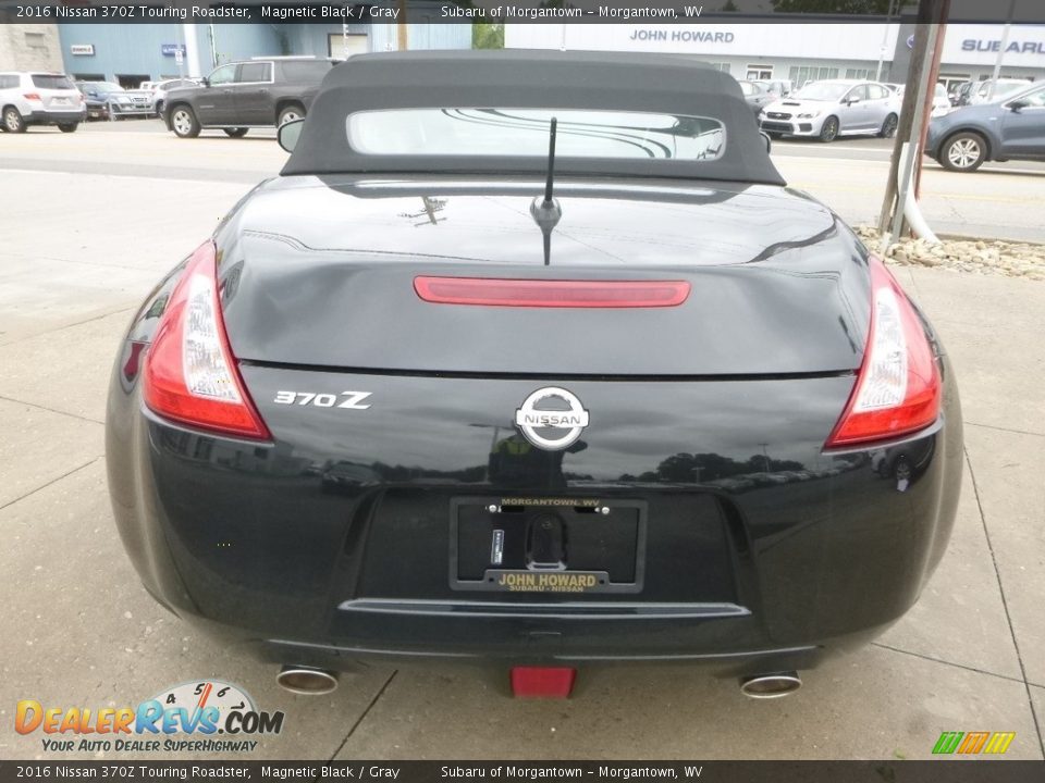 2016 Nissan 370Z Touring Roadster Magnetic Black / Gray Photo #5