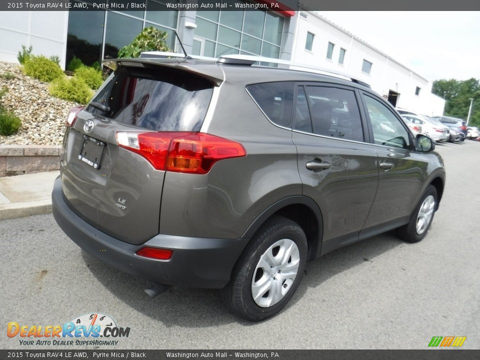 2015 Toyota RAV4 LE AWD Pyrite Mica / Black Photo #9