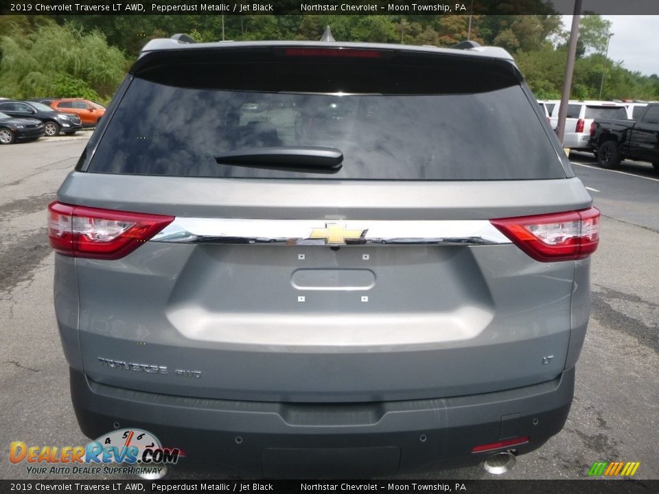 2019 Chevrolet Traverse LT AWD Pepperdust Metallic / Jet Black Photo #4
