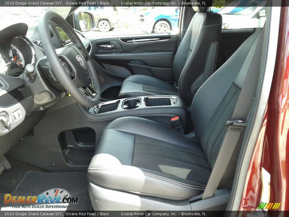 Front Seat of 2019 Dodge Grand Caravan SXT Photo #9