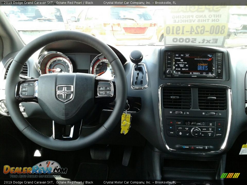 Dashboard of 2019 Dodge Grand Caravan SXT Photo #13