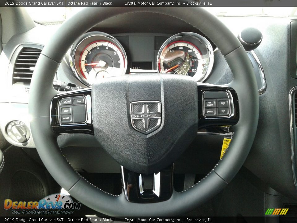 2019 Dodge Grand Caravan SXT Steering Wheel Photo #14