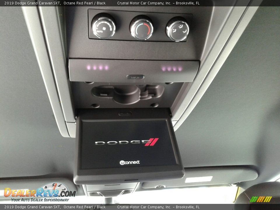 2019 Dodge Grand Caravan SXT Octane Red Pearl / Black Photo #17