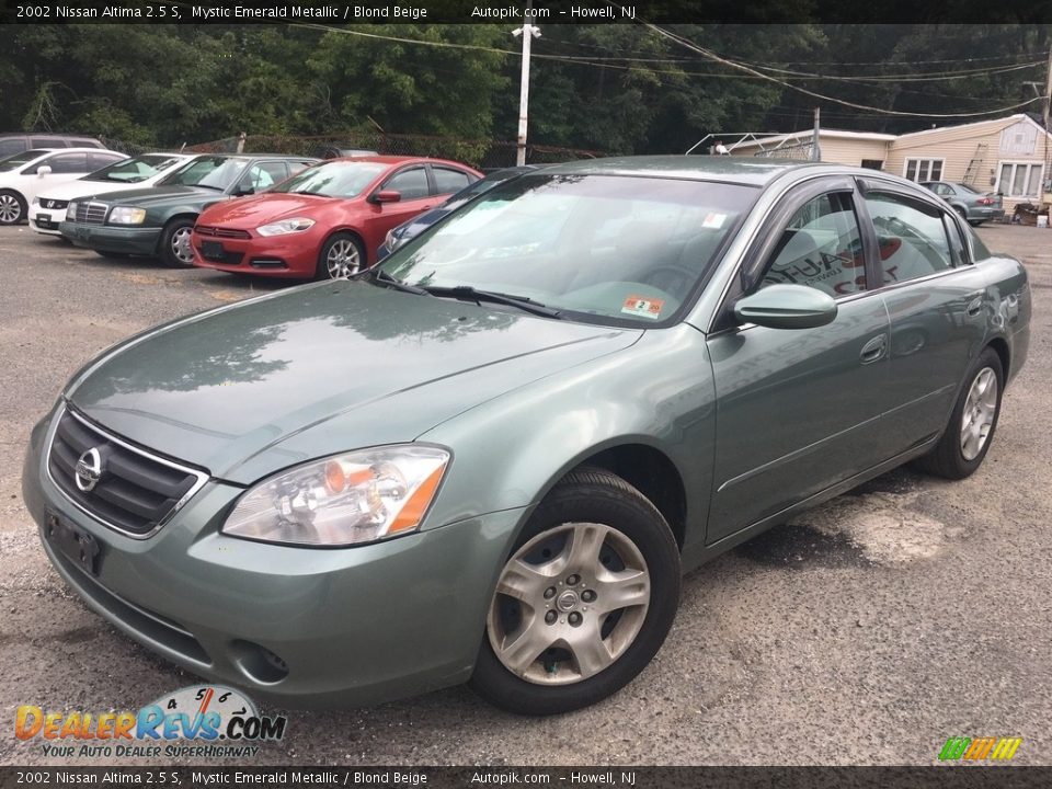 2002 Nissan Altima 2.5 S Mystic Emerald Metallic / Blond Beige Photo #1