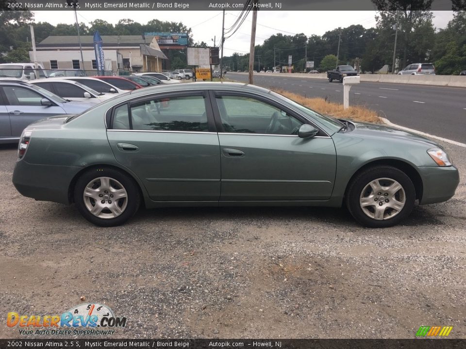 2002 Nissan Altima 2.5 S Mystic Emerald Metallic / Blond Beige Photo #5