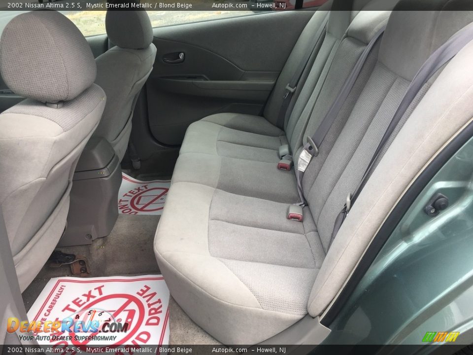 2002 Nissan Altima 2.5 S Mystic Emerald Metallic / Blond Beige Photo #9