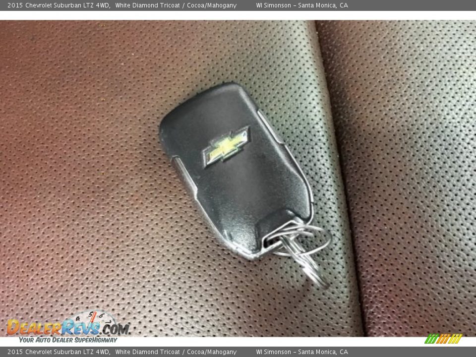 2015 Chevrolet Suburban LTZ 4WD White Diamond Tricoat / Cocoa/Mahogany Photo #11