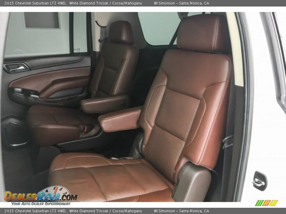 2015 Chevrolet Suburban LTZ 4WD White Diamond Tricoat / Cocoa/Mahogany Photo #17