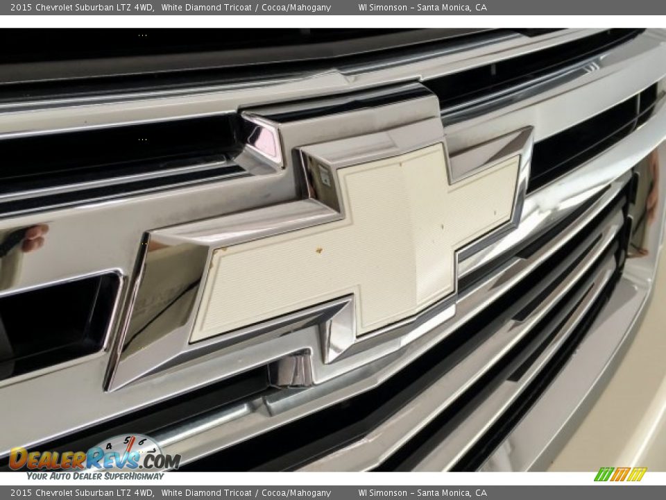 2015 Chevrolet Suburban LTZ 4WD White Diamond Tricoat / Cocoa/Mahogany Photo #33