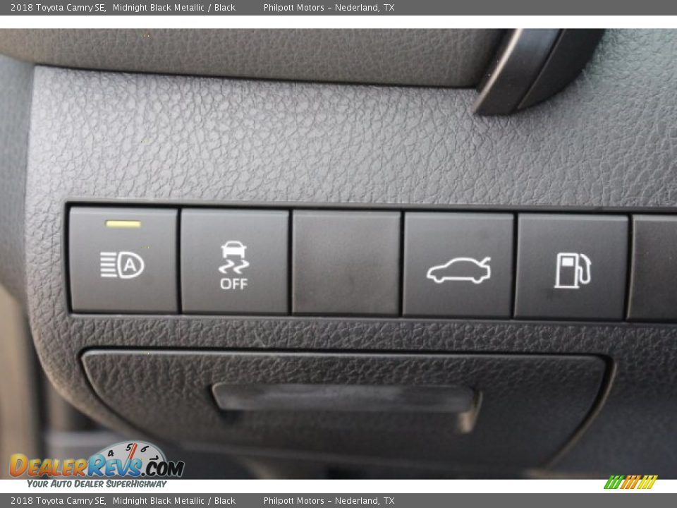 2018 Toyota Camry SE Midnight Black Metallic / Black Photo #21