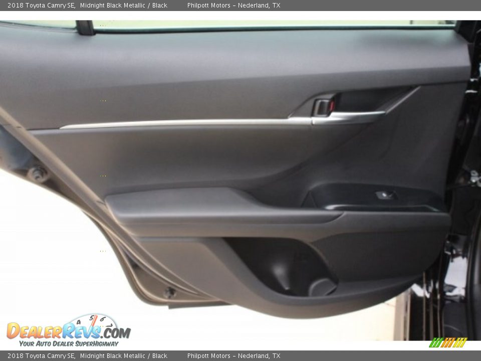 2018 Toyota Camry SE Midnight Black Metallic / Black Photo #22