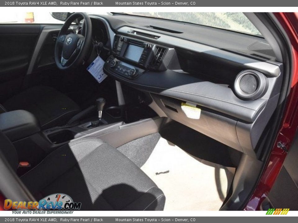 2018 Toyota RAV4 XLE AWD Ruby Flare Pearl / Black Photo #11