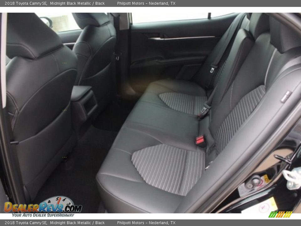 2018 Toyota Camry SE Midnight Black Metallic / Black Photo #23